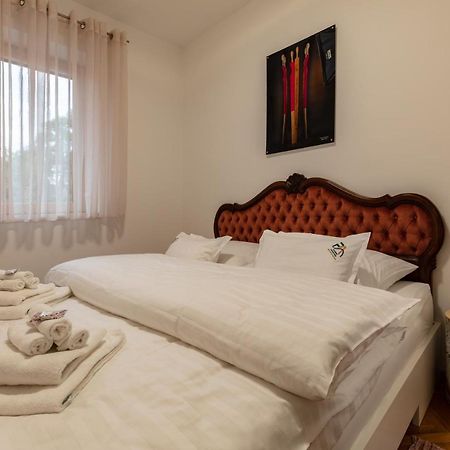 Pannonia Appartements นอยซีเดิลอัมเซ ภายนอก รูปภาพ