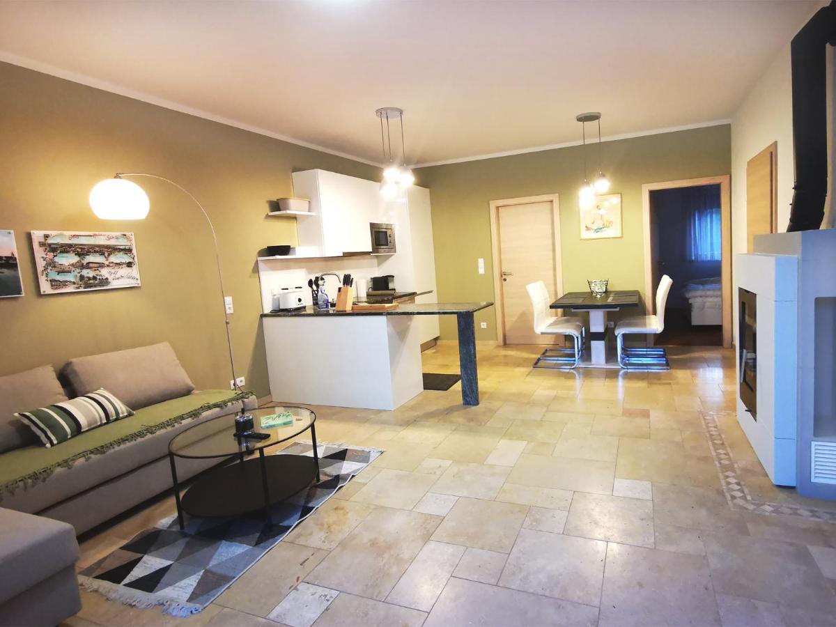 Pannonia Appartements นอยซีเดิลอัมเซ ภายนอก รูปภาพ