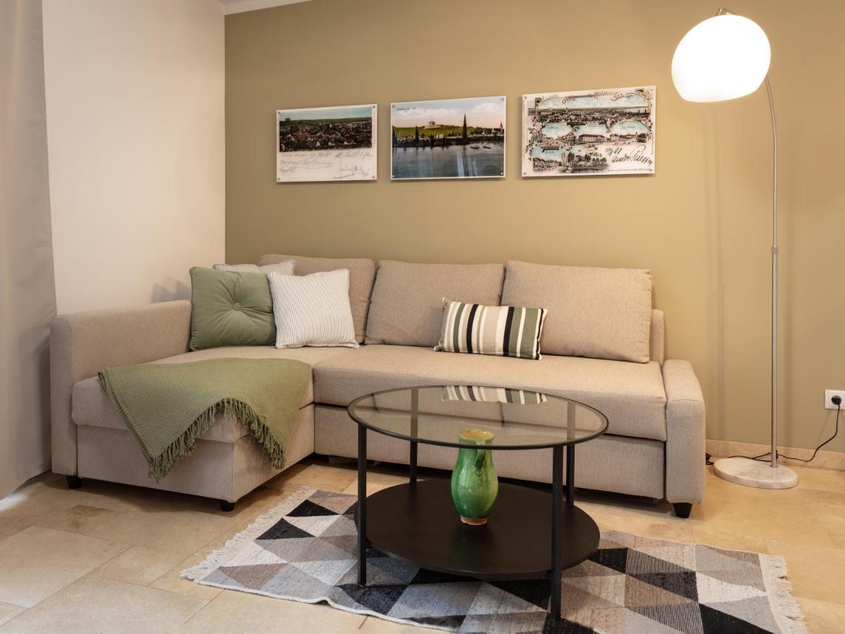 Pannonia Appartements นอยซีเดิลอัมเซ ภายนอก รูปภาพ