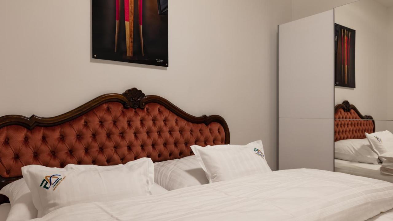 Pannonia Appartements นอยซีเดิลอัมเซ ภายนอก รูปภาพ