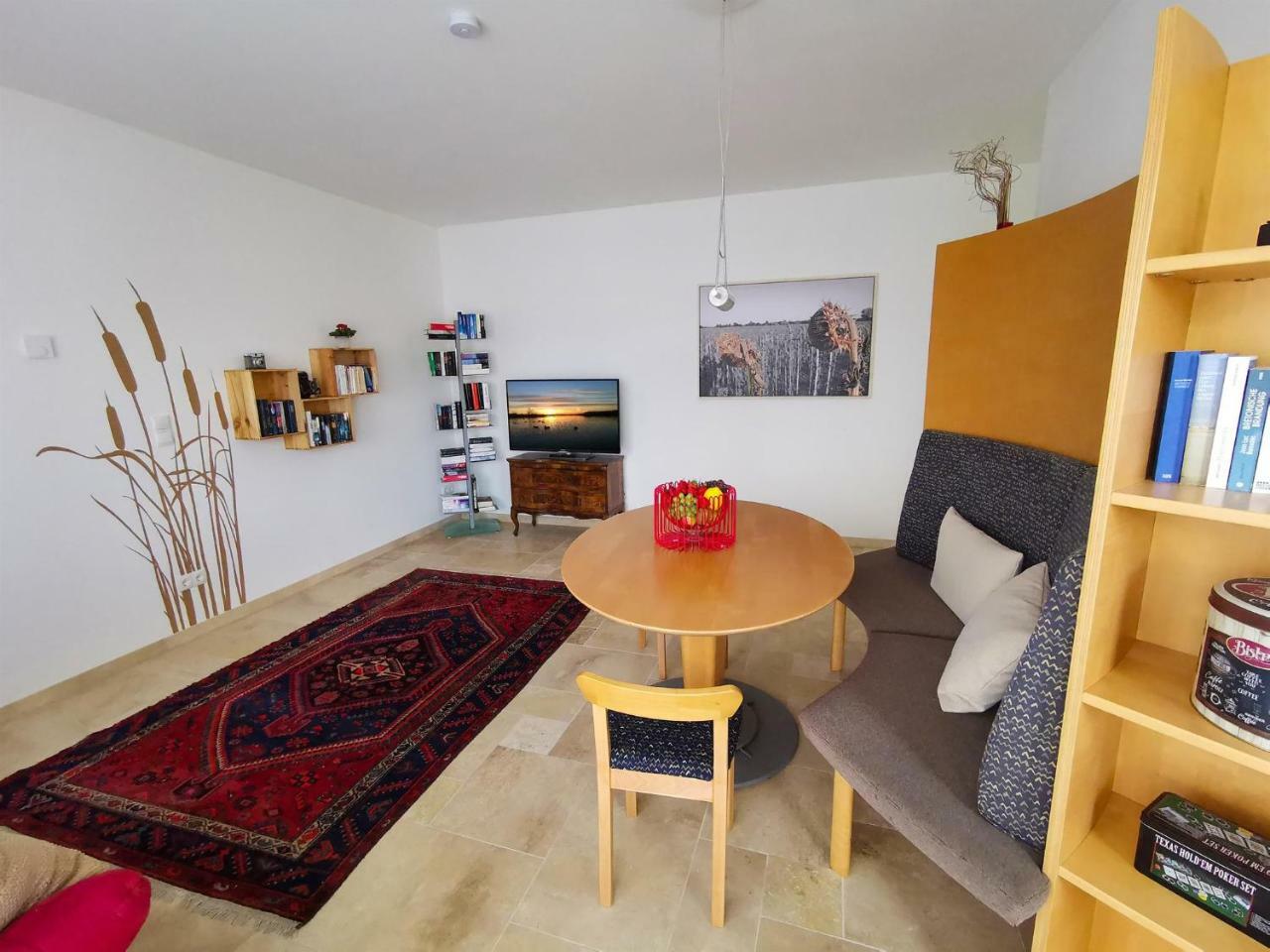 Pannonia Appartements นอยซีเดิลอัมเซ ภายนอก รูปภาพ